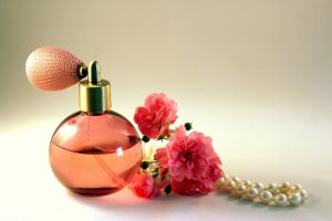 Nuty zapachowe perfum - luksusowy świat zapachów na Black Friday